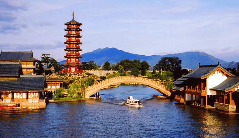 Discover Guilin's Gems:Guangzhou-Bullet Train Highlight Tour - Private Guide, English Support, and Real Human Help