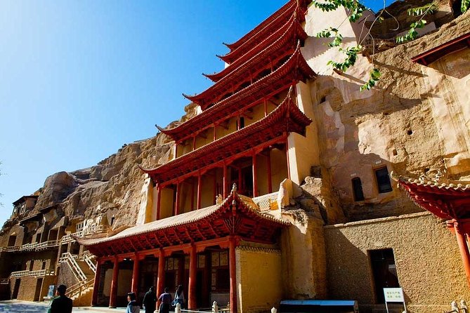 Dunhuang Private Day Tour Mogao Grottoes, Singing Dunes and Crescent Moon Spring - Your Private Day in Dunhuang: What Happens After 8:00 AM
