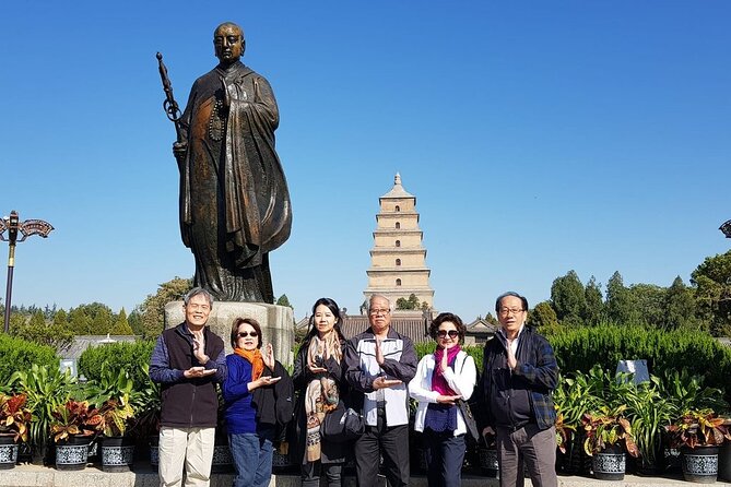 Essential Xi'an Private Day Tour Including Lunch - Bell and Drum Towers area and the Muslim Market street-life