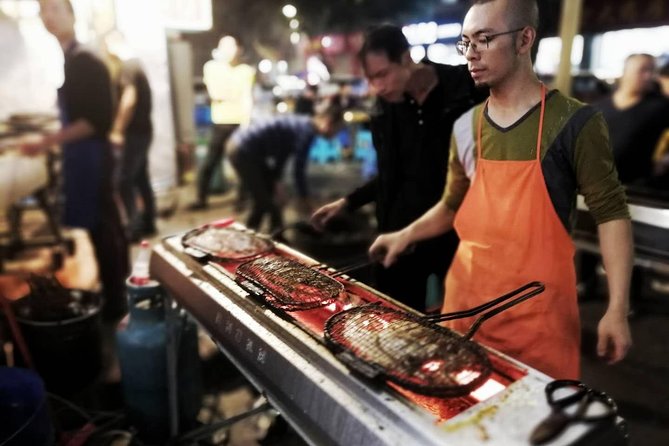 Evening Foodie Adventure in Chengdu the Land of Plenty - Should you book this Chengdu evening foodie adventure?