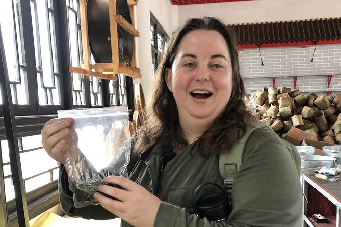 Experience Chengdu: Private Tea-Making Day Tour of Mengdingshan Tea Plantation - Inside the tea factory lesson, turning leaves into your cup