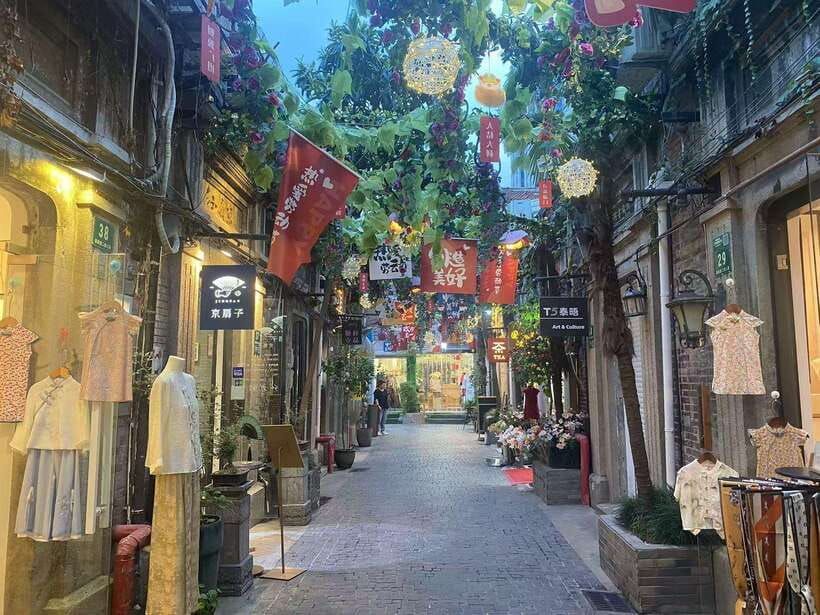 Explore Shanghai's Old Town & Suzhou River by Bike - Price and value: why $59 can work for a half-day