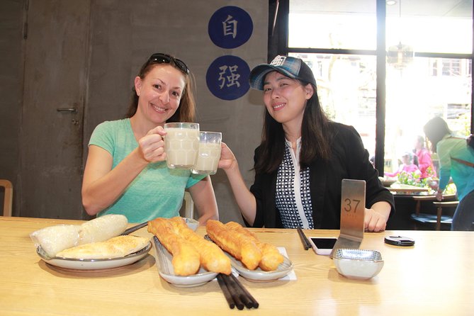 Flexible Private Shanghai Layover Tour - Shanghai Tower: modern skyline time without turning your day into a maze