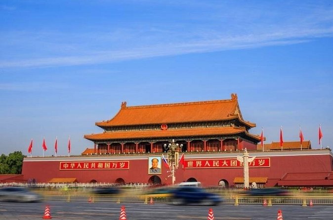 Forbidden City and Tiananmen Square Guided Tour in Beijing - Practical tips for a smoother day: what to pack and how to pace yourself