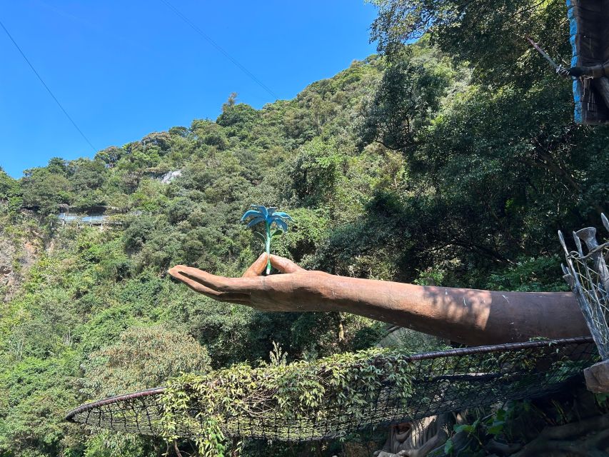 From Guangzhou: Gulong Canyon Private Day Tour - Crossing the glass bridge: 329m of canyon drama