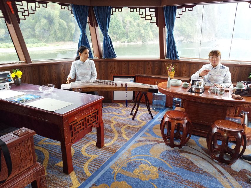 From Guilin: 4 Star Luxury Li River Cruise with Buffet Lunch - From downtown Guilin to Zhujiang Pier: the smooth start