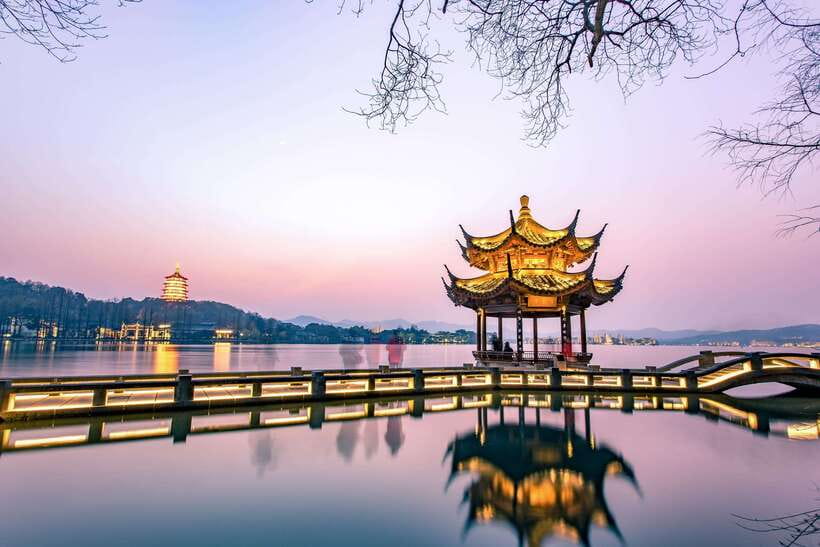 From Shanghai: Hangzhou Private Day Trip by Bullet Train - Price And Value For $300: What You’re Really Buying