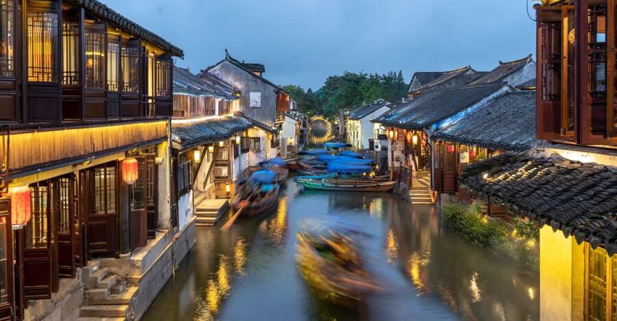 From Shanghai: Private Zhujiajiao Tour with Boat Ride - Arrival in Zhujiajiao: Old Streets, Market Stops, and Street Food Moments
