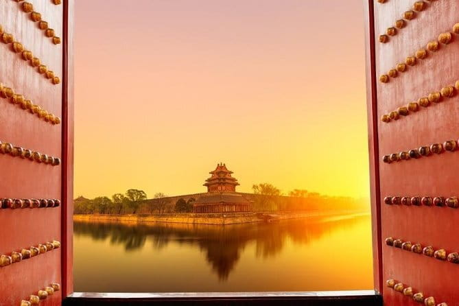 Full Day Guided Exploration of Beijing Badaling Great Wall - What’s included, and how it affects your day budget