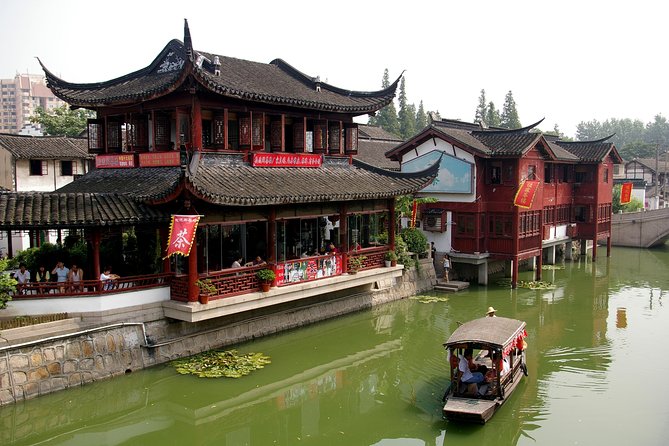 Full-Day Private Guided Tour of Shanghai - Morning pickup and getting around: metro vs private car