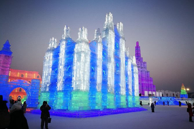 Full Day Private Tour to Harbin Ice and Snow Festival - Lunch Break Options and Staying Comfortable Before Ice World