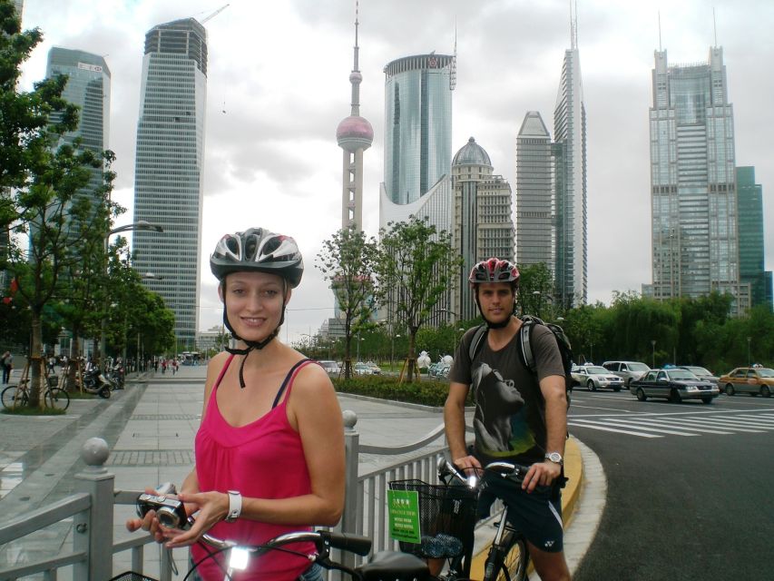 Full-Day Shanghai Classic Bike Tour - Dongtai Road antique market, browsing at a calmer tempo