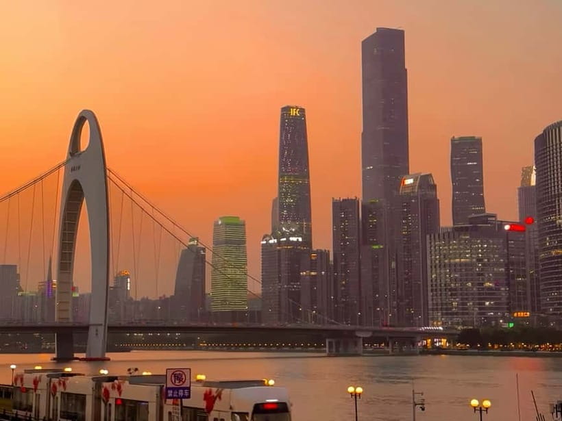 Guangzhou: Private Guided City Tour with a Local - Why a local Guangzhou guide changes everything