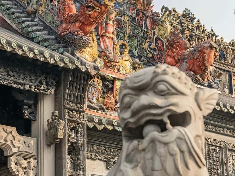 Guangzhou: Private Guided City Tour with a Local - Cantonese food stops: dim sum, roast duck, and street flavor