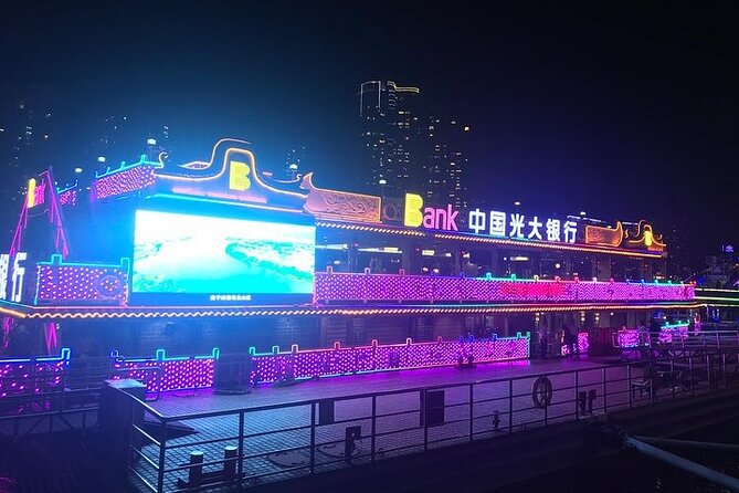 Guangzhou Private Night Tour Canton Tower and Pearl River Cruise - Diandude Huidianlou, plus a route built for stops with meaning