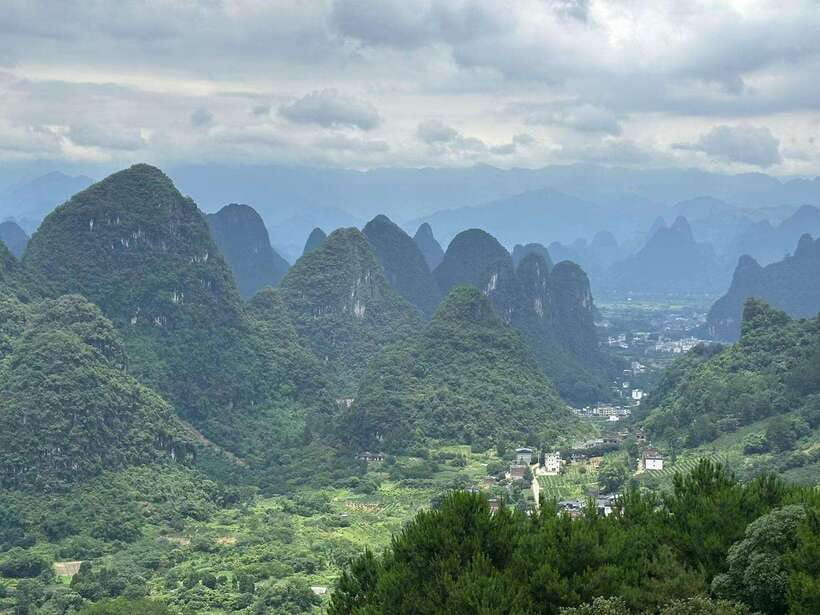 Guilin:1-Day Yangshuo bird's eye view mountains private tour - What to Wear and Bring for Xianggong and Ruyi Peak