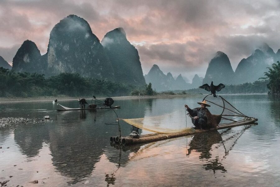 Guilin: 3-Day Private Tour with Longsheng&Cruise to Yangshuo - Day 2 in Longsheng: Dazhai cable car to Golden Buddha Peak vs Pingan hike