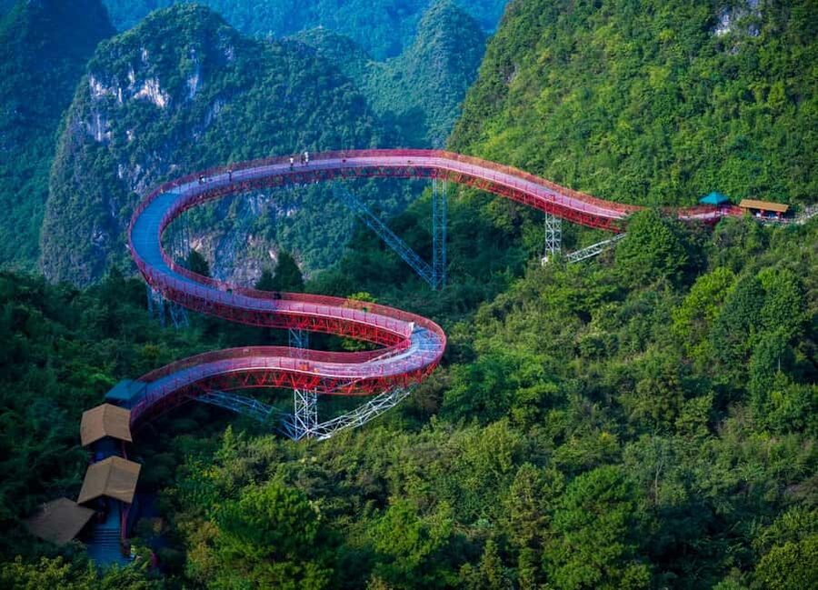 Guilin: Cave, Yulong Rafting, Glass-bottomed skywalk & Show - A Private Guilin Day From 9:00 AM to Around 10:30 PM