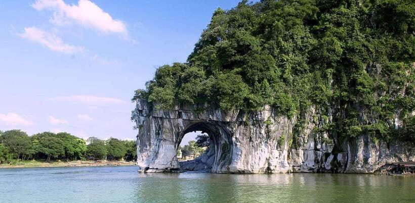 Guilin: Elephant Trunk Hill, Reed Flute Cave & Daxu Old Town - Who should book this tour