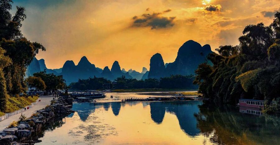 Guilin Highlight Sightseeing Private Day City Tour - Reed Flute Cave: why it is called a flute cave