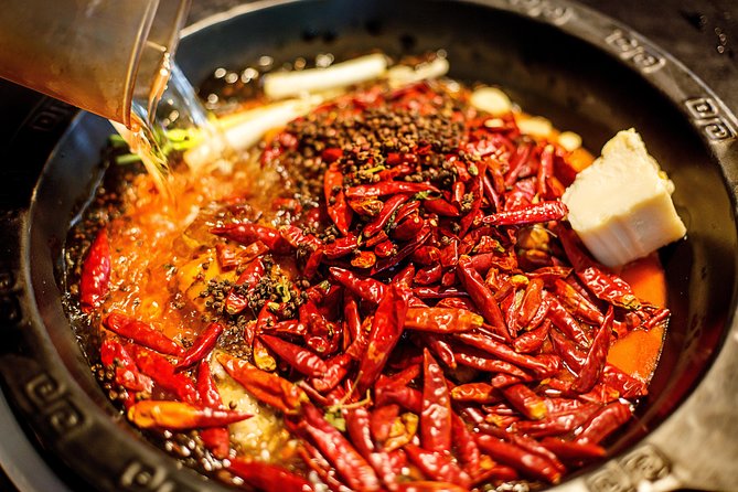 Half-Day Chengdu Back Alley Foodie Tour - Key things that make this Chengdu back alley foodie tour worth it