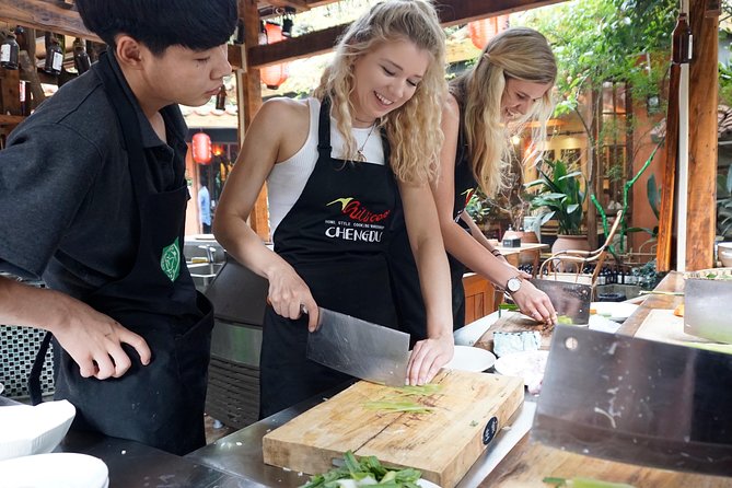 Half-Day Chengdu Cooking Class with a Local Market Visit - Key reasons to book this Chengdu cooking class