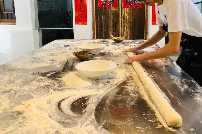 Half day Chengdu Dumpling Class: Make from Scratch - Hands-on dumplings from scratch: fillings, wrapping, and getting the fold right