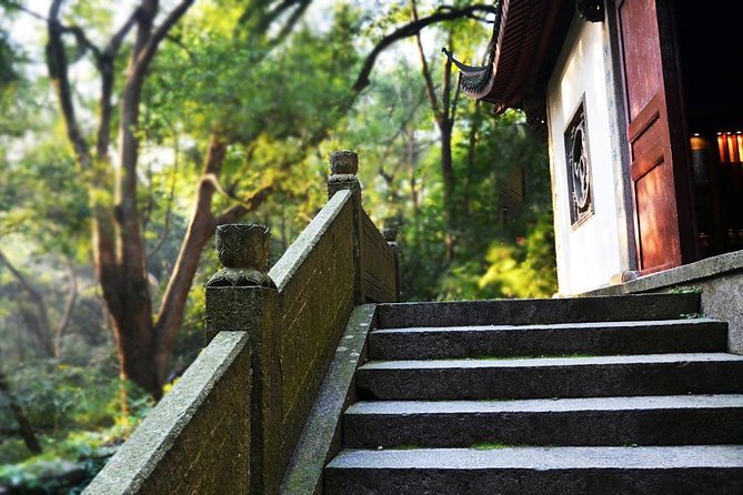 Half-Day Flexible Private Hangzhou Highlight Tour - The private car makes the whole day feel shorter