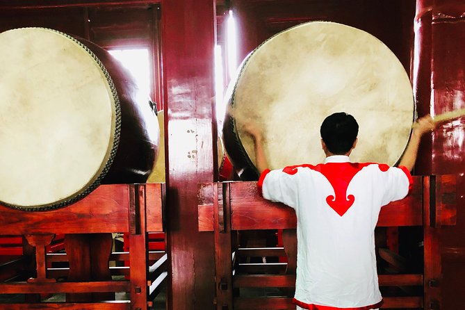 Half-Day Private Beijing Hutong Walking Tour with Dim Sum - Hou Hai lakes and Shichahai: where the vibe changes