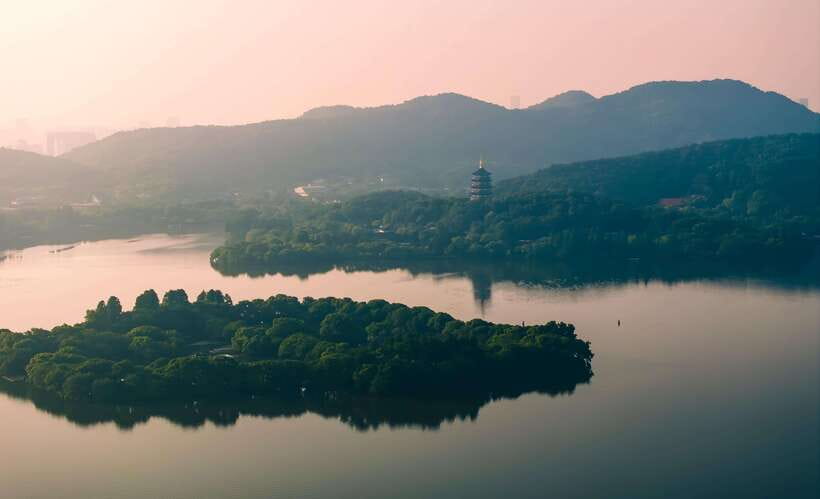 Hangzhou:Luxury West Lake Cruise+Santan Yinyue Island Ticket - West Lake in One Ticket, With Santan Yinyue as the Main Act