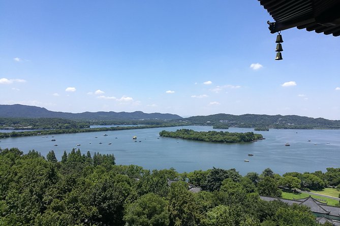 Hangzhou Private Customized Day Trip from Shanghai by Bullet Train - Lingyin Temple: camphorwood Buddha, Heavenly Kings, and real temple energy