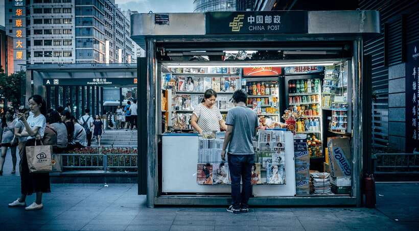 Huaqiangbei Insider Tour: Explore Shenzhen’s Tech Wonderland - Why Huaqiangbei Feels Like a Tech Time Machine