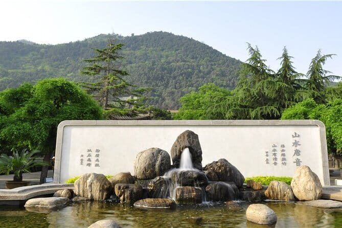 Huaqing Palace Adult Ticket[Direct Subway Access] - Your 2-hour visit plan inside Huaqing Palace