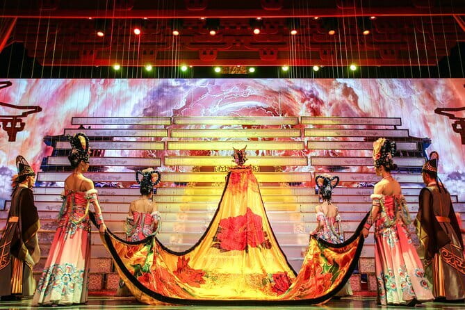 Huaqing Palace Adult Ticket[Direct Subway Access] - Hot springs and royal gardens: the Tang retreat theme
