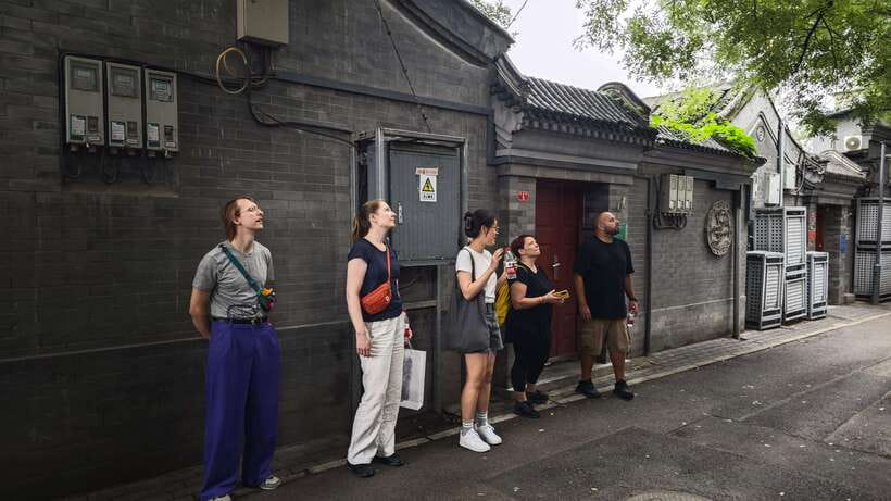 Hutong Walking Tour: Discover Real Beijing without Crowds - Zhuanta Hu Tong: real hutong pace, real life cues