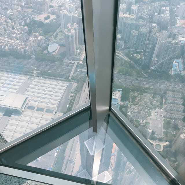 Iconic Shenzhen Skyscraper - Ping An Finance Center - How Long You Can Actually Spend, and Why It Changes the Feel