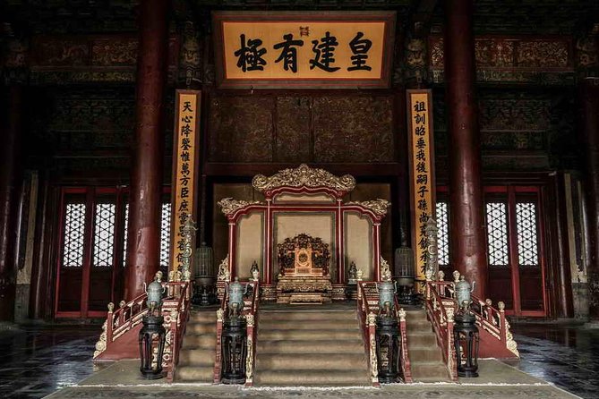 In-depth Forbidden City tour with Royal Icehouse Lunch - Garden time: seasons, pavilions, and the pace reset