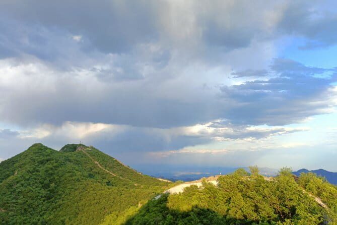 Jiankou Great Wall private guided day tour in English - Why Jiankou Great Wall, Arrow Nock, feels different from Mutianyu