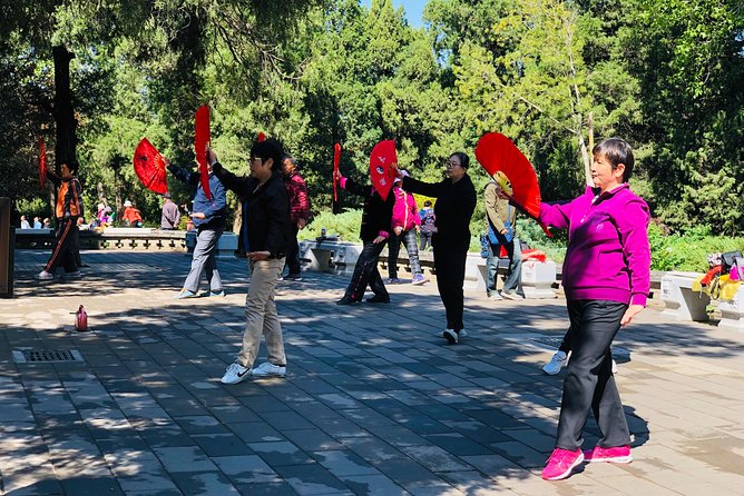 Jingshan Park Tour - Stop 3: Yinding Bridge, the Money Bridge, and why timing changes the vibe