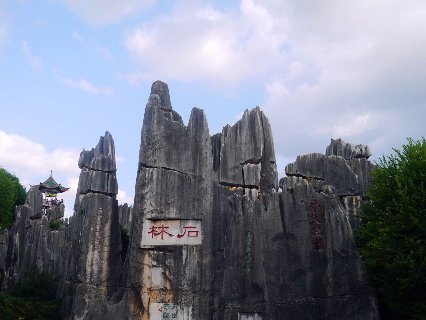 Kunming: Stone Forest Private Day Tour - Walking routes: Greater, Lesser, Outer Stone Forest, and Stone Forest Lake