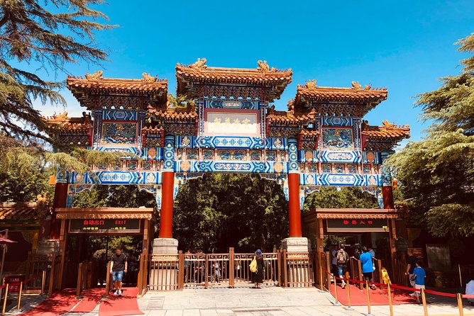 Lama Temple, Hutong and Silk & Pearl Market Private Day Tour - Pearl Market (Hongqiao Market): what you will find and how to shop
