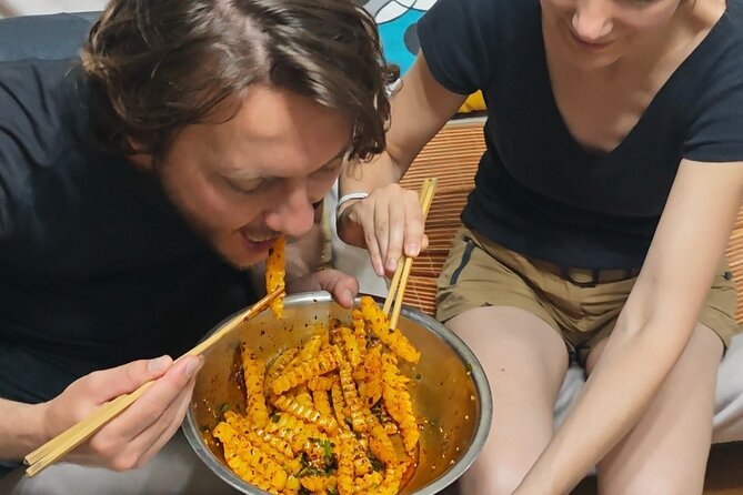 Learn cold noodle and wolf-teeth potato at local home - Key things that make this class special