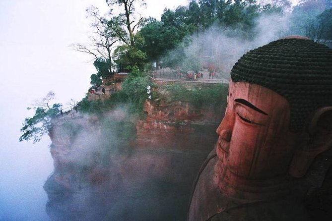 Leshan Giant Buddha Day Tour - What you get in the car: driver help, bottled water, and real ease