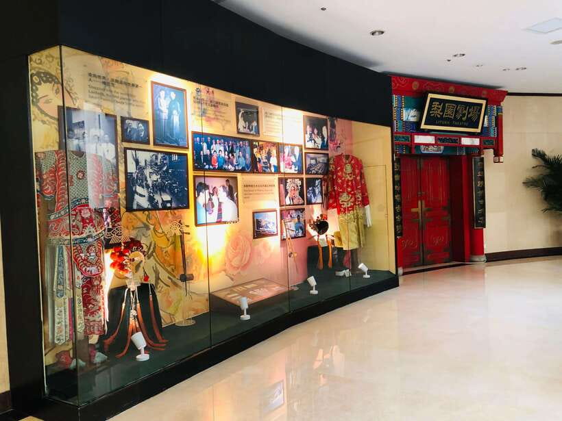Liyuan Theatre Peking Opera Ticket - English subtitles and the show details that make it click