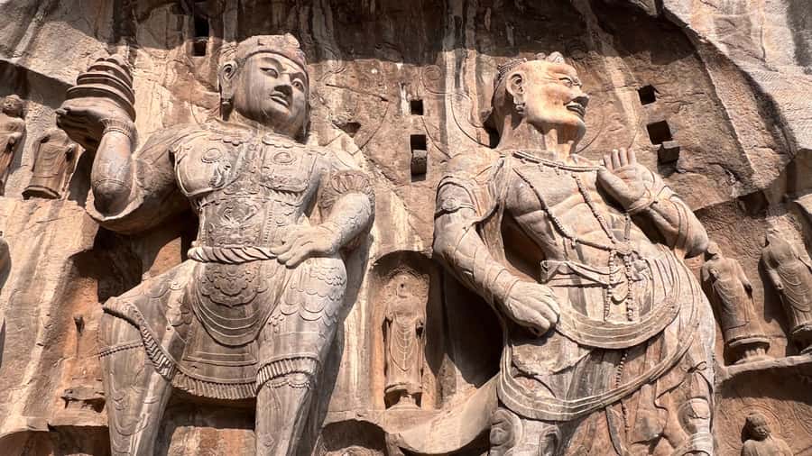 Luoyang: Day tour from Xian or LuoYang with tickets options - Private Pickup and Drop-Off: Why It Matters More Than You Think