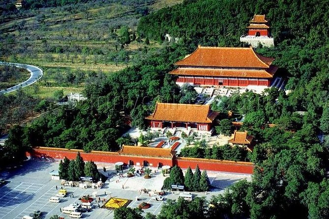 Ming Tombs Sacred Way & Underground Palace & Water Wall P Tour - Lunch, then off to Huanghuacheng Water Great Wall