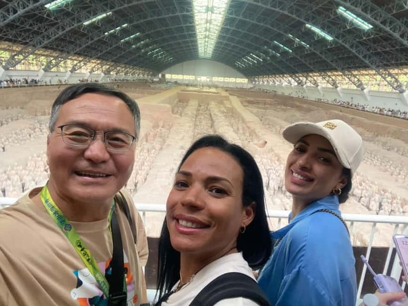 Mini Group English Guided Terracotta Warriors Tour - Your guide can make or break the experience, and Fish Li is a standout name