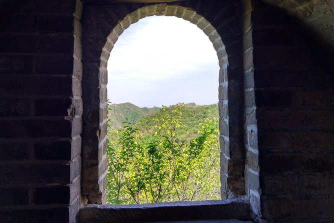 Mini Group: Half-Day Great Wall at Mutianyu Hiking Tour - Choosing your climb: cable car, chairlift, or more walking