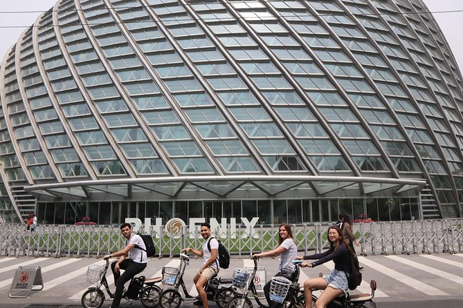 Modern Beijing Discovery by Bike - Stop 1: Galaxy SOHO, modern design with a hutong feeling