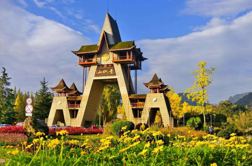 Mount Qingcheng Tour: Explore Serene and Sacred Taoist Site - Qingcheng Mountain’s Taoist calm, and why it works as a half-day plan